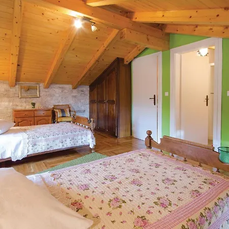 Holiday home Awesome In Basici