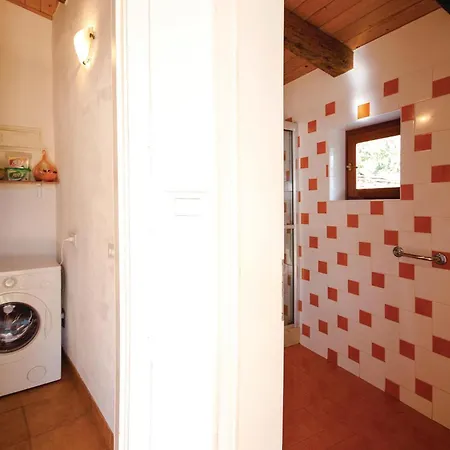 Pet Friendly In With Jacuzzi Holiday home *
