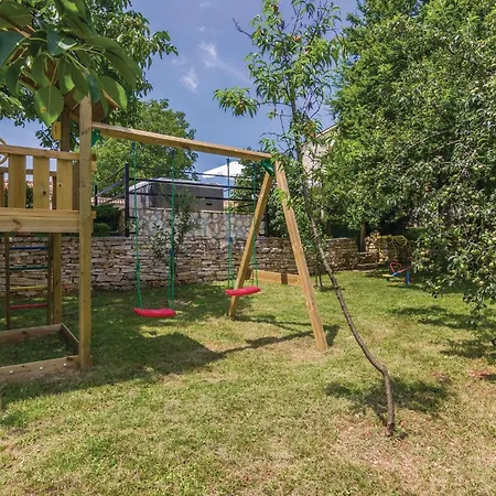 Pet Friendly In With Jacuzzi Holiday home Basici