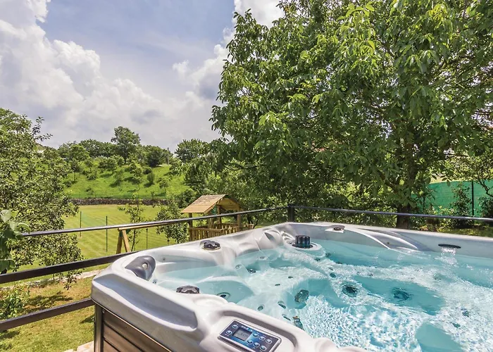 Holiday home Awesome In