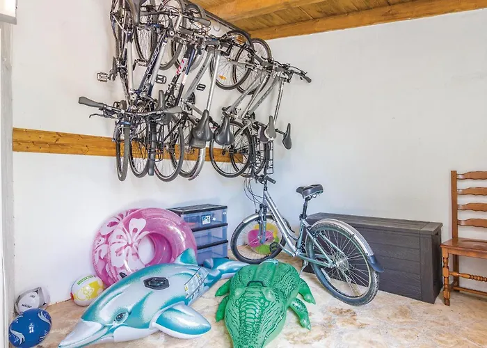 Holiday home Awesome In *