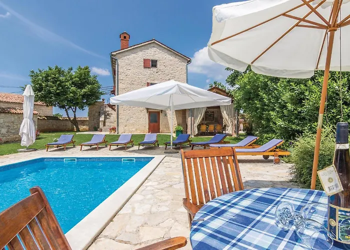 Holiday home Awesome In *