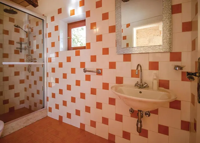 Holiday home Awesome In Basici